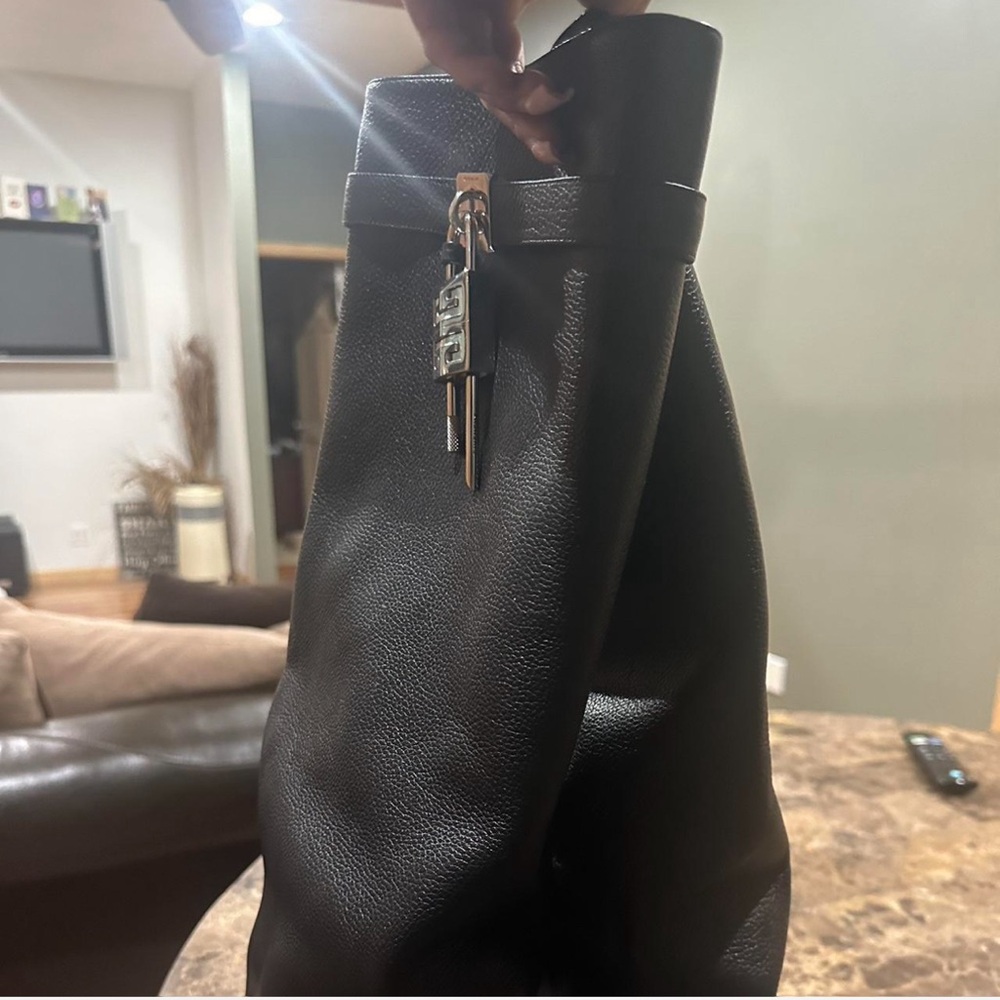 Givenchy Shark Lock Wedge - Picture 2 of 4
